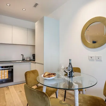 Luxury Gem-hosted By Sweetstay Милан